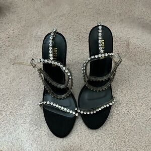 Rhinestone detail black heels